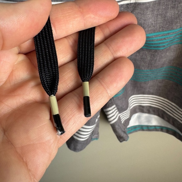 RVCA Men's 36 Classic Non-Stretch Board Shorts Gray Striped Surfer Ocean Beach - Picture 2 of 16